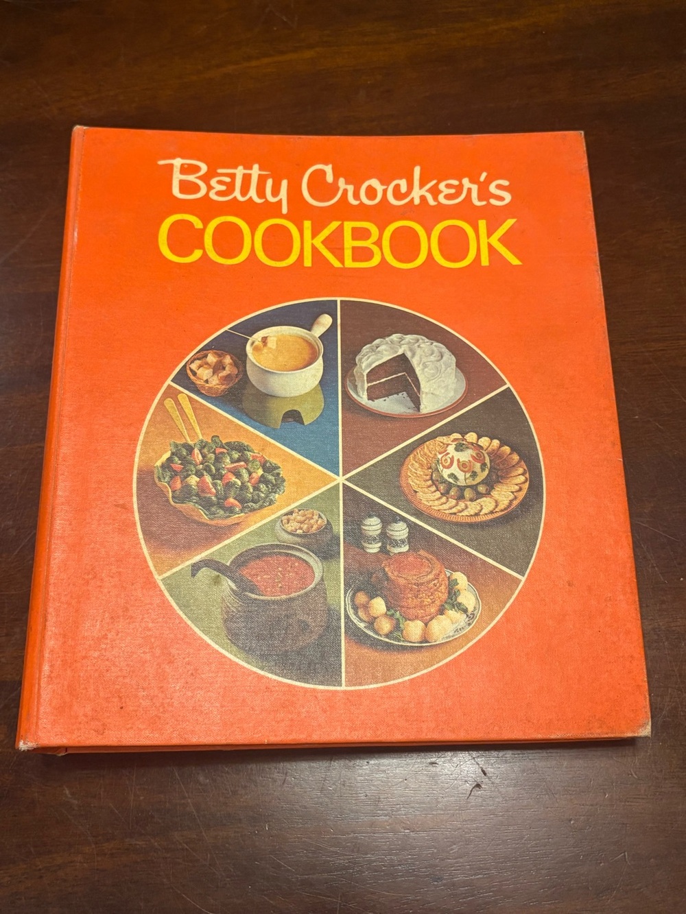 Vintage 1971 Betty Crocker’s Cookbook 7th Printing 1969 Red Orange Ring Binder